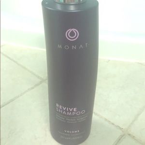 Monat Revive shampoo